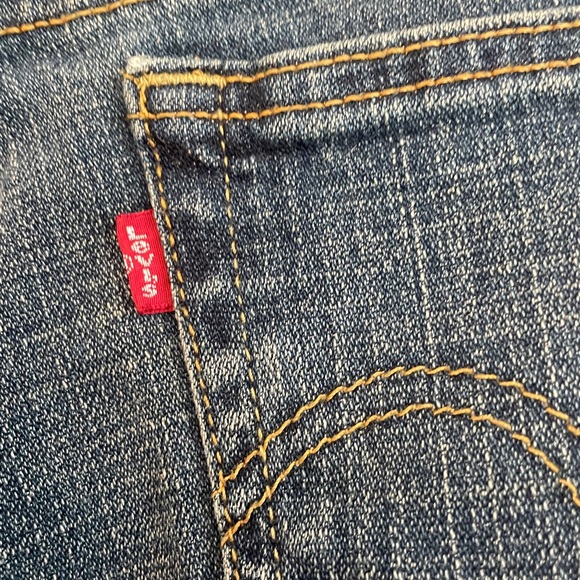 Levi's Women's Straight-Leg Jeans - Blue Wash in size 10 - Picture 6 of 7